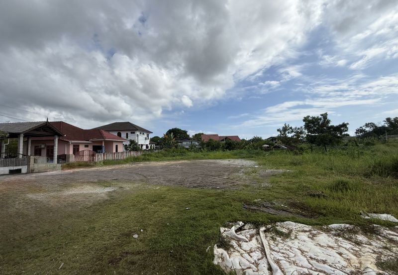Tanah Lot Banglo bersaiz 764m²  di Bukit Besar, Kuala Terengganu berdekatan SK Tengku Bariah
