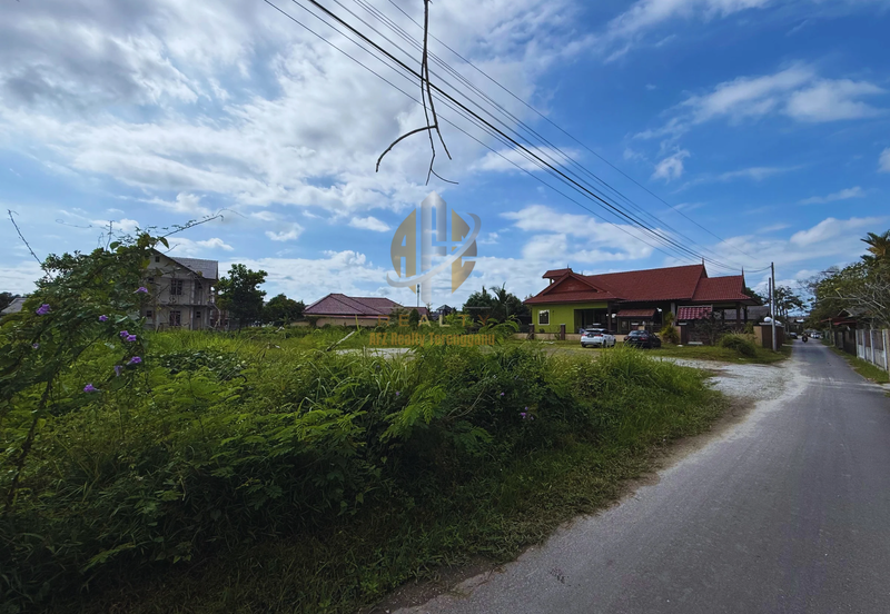 Tanah Lot Banglo bersaiz 764m²  di Bukit Besar, Kuala Terengganu berdekatan SK Tengku Bariah