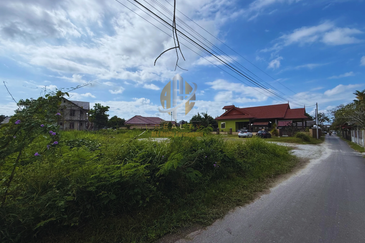 Tanah Lot Banglo bersaiz 764m²  di Bukit Besar, Kuala Terengganu berdekatan SK Tengku Bariah