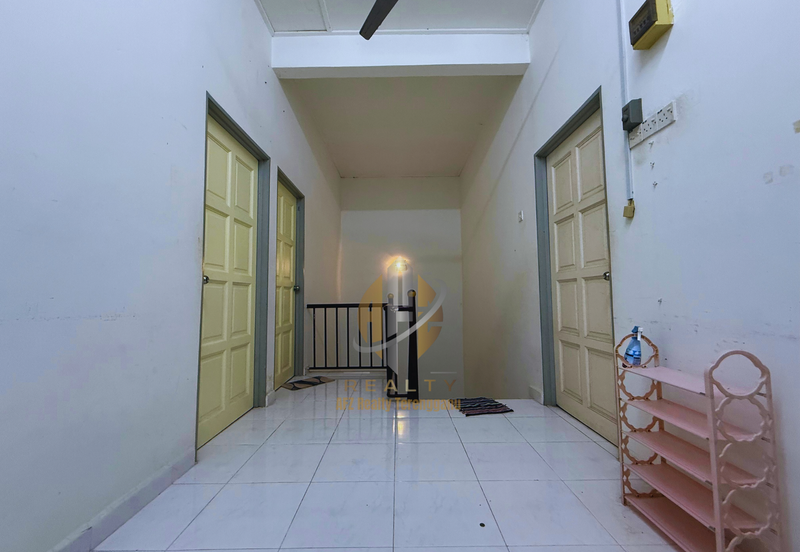 Rumah Teres 2 Tingkat di Taman Desa Mutiara, Gong Badak, Terengganu berdekatan Petron & Perodua Gong Badak