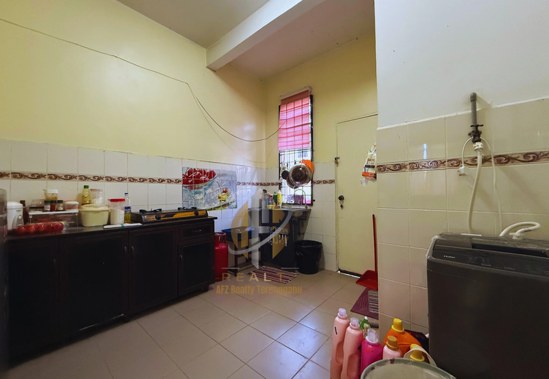 Rumah Teres 2 Tingkat di Taman Desa Mutiara, Gong Badak, Terengganu berdekatan Petron & Perodua Gong Badak