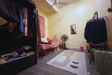 Rumah Teres 2 Tingkat di Taman Desa Mutiara, Gong Badak, Terengganu berdekatan Petron & Perodua Gong Badak