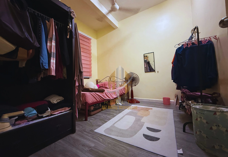 Rumah Teres 2 Tingkat di Taman Desa Mutiara, Gong Badak, Terengganu berdekatan Petron & Perodua Gong Badak