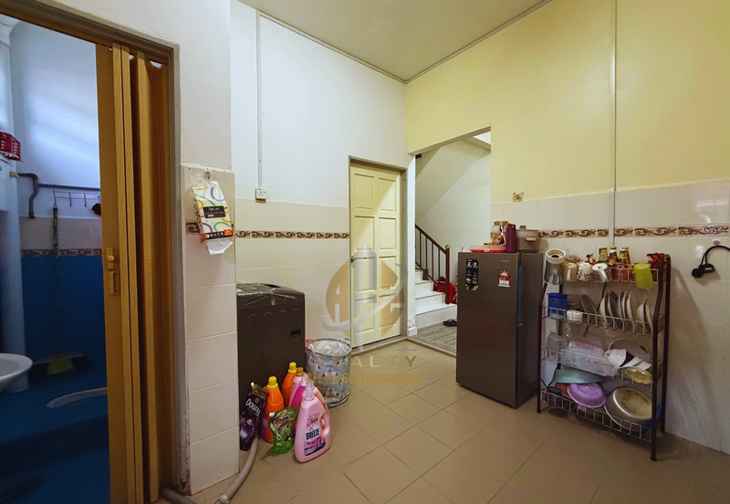 Rumah Teres 2 Tingkat di Taman Desa Mutiara, Gong Badak, Terengganu berdekatan Petron & Perodua Gong Badak