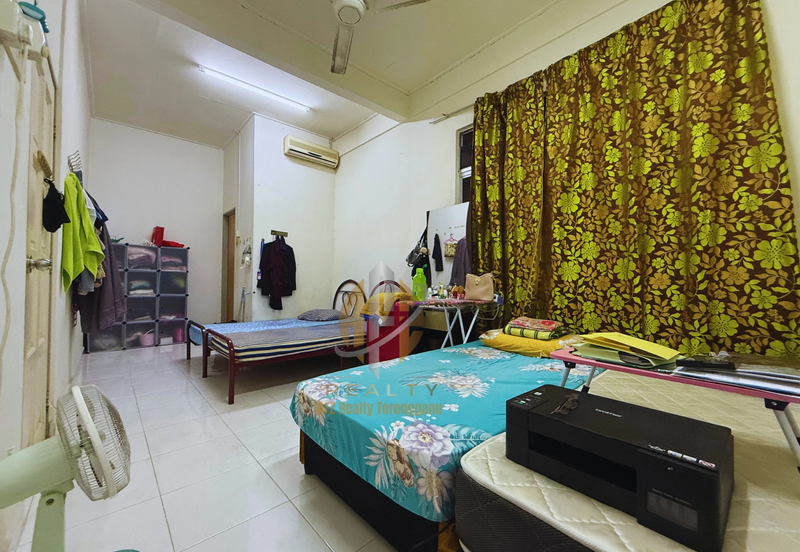 Rumah Teres 2 Tingkat di Taman Desa Mutiara, Gong Badak, Terengganu berdekatan Petron & Perodua Gong Badak