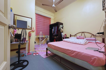 Rumah Teres 2 Tingkat di Taman Desa Mutiara, Gong Badak, Terengganu berdekatan Petron & Perodua Gong Badak