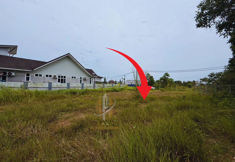 Tanah Lot Banglo bersaiz 660m²  di Kuala Terengganu Golf Resort (KTGR), Tok Jembal, Terengganu mangadap Tasik & Padang Golf