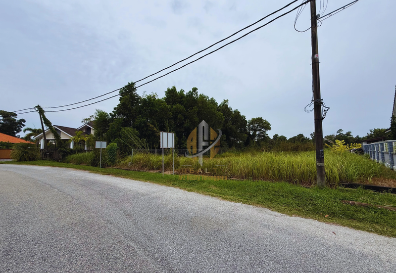 Tanah Lot Banglo bersaiz 660m²  di Kuala Terengganu Golf Resort (KTGR), Tok Jembal, Terengganu mangadap Tasik & Padang Golf