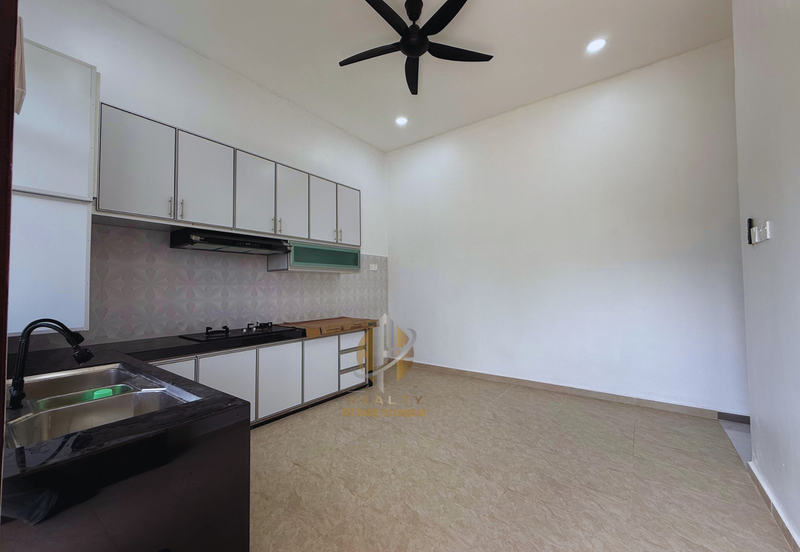 2 Unit Rumah Semi-D Setingkat di Kg. Alur Tuman, Marang, Terengganu berdekatan Pantai Kelulut