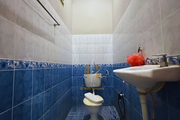 Rumah Semi-D Setingkat di Taman Desa Darul Iman, Gong Badak, Terengganu