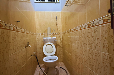 Rumah Semi-D Setingkat di Taman Desa Darul Iman, Gong Badak, Terengganu