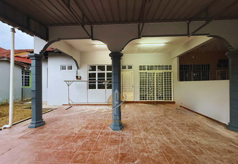 Rumah Semi-D Setingkat di Taman Desa Darul Iman, Gong Badak, Terengganu