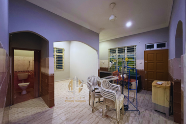 Rumah Semi-D Setingkat di Taman Desa Darul Iman, Gong Badak, Terengganu