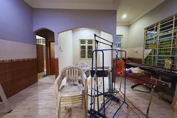 Rumah Semi-D Setingkat di Taman Desa Darul Iman, Gong Badak, Terengganu