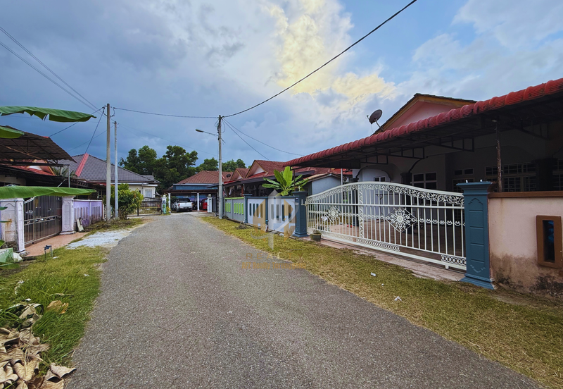Rumah Semi-D Setingkat di Taman Desa Darul Iman, Gong Badak, Terengganu