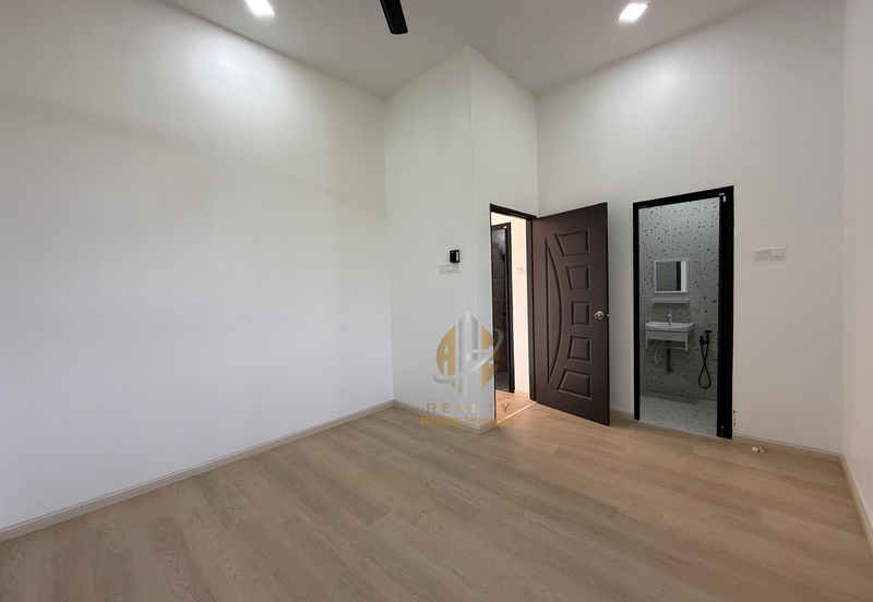 Rumah Banglo Moden 2 Tingkat dengan Kolam Renang di Kg. Durian Burung, Kuala Terengganu