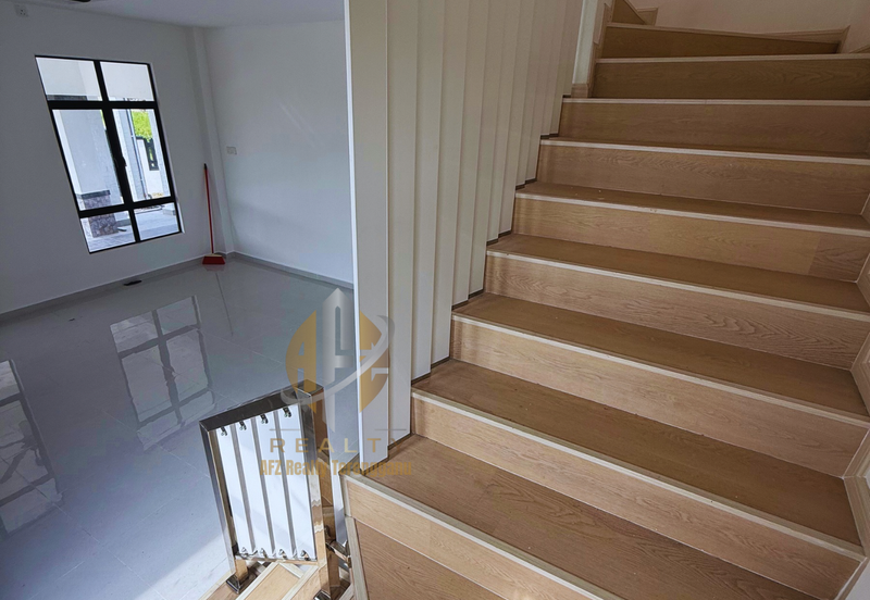 Rumah Banglo Moden 2 Tingkat dengan Kolam Renang di Kg. Durian Burung, Kuala Terengganu