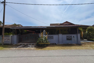 Rumah Semi-D Setingkat di Taman Perdana Jaya, Serada, Kuala Terengganu, Terengganu