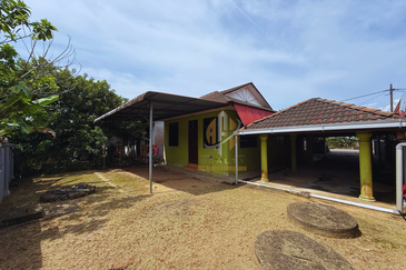 Rumah Semi-D Setingkat di Taman Perdana Jaya, Serada, Kuala Terengganu, Terengganu