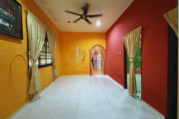 Rumah Semi-D Setingkat di Taman Perdana Jaya, Serada, Kuala Terengganu, Terengganu