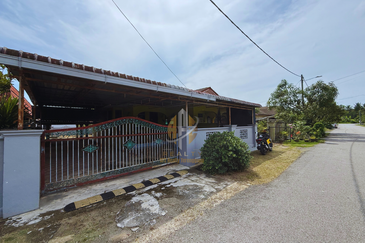 Rumah Semi-D Setingkat di Taman Perdana Jaya, Serada, Kuala Terengganu, Terengganu