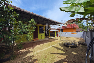 Rumah Semi-D Setingkat di Taman Perdana Jaya, Serada, Kuala Terengganu, Terengganu