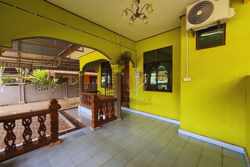 Rumah Semi-D Setingkat di Taman Perdana Jaya, Serada, Kuala Terengganu, Terengganu