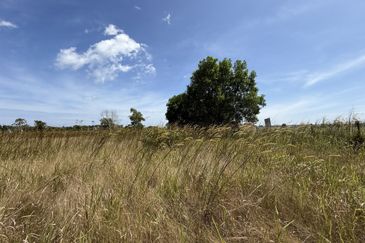 Lot Banglo bersaiz 344m²  di Pulau Kerengga, Marang, Terengganu berdekatan Asrama PERKAYA & Penjara Marang