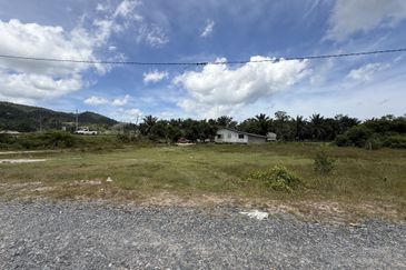 [CORNER LOT] Lot Banglo bersaiz 1164m²  di Tok kah, Kuala Dungun, Terengganu