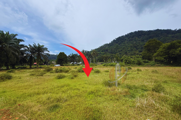 Lot Banglo bersaiz 530m²  di Kg. Bukit Perpat, Ajil, Terengganu