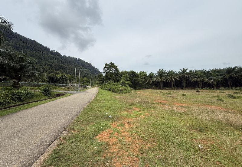 Lot Banglo bersaiz 530m²  di Kg. Bukit Perpat, Ajil, Terengganu