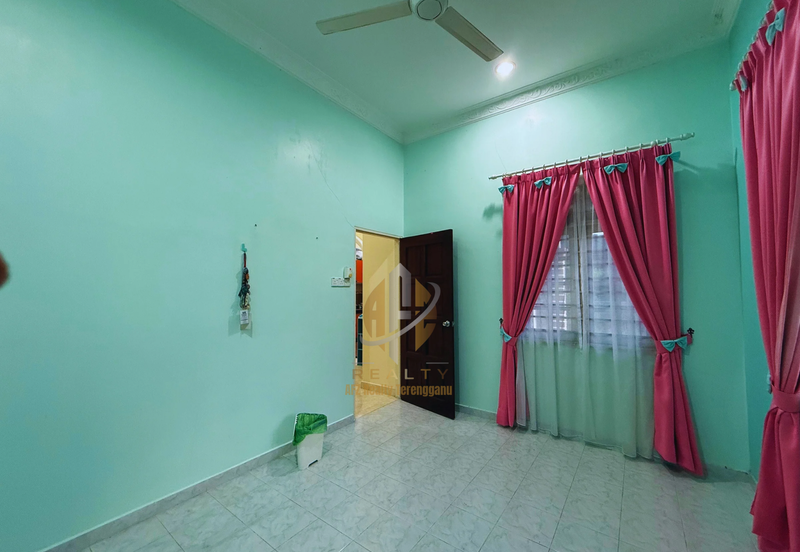 Rumah Banglo Setingkat di Kg. Undang, Kuala Terengganu, Terengganu berdekatan Stesen Minyak Petron