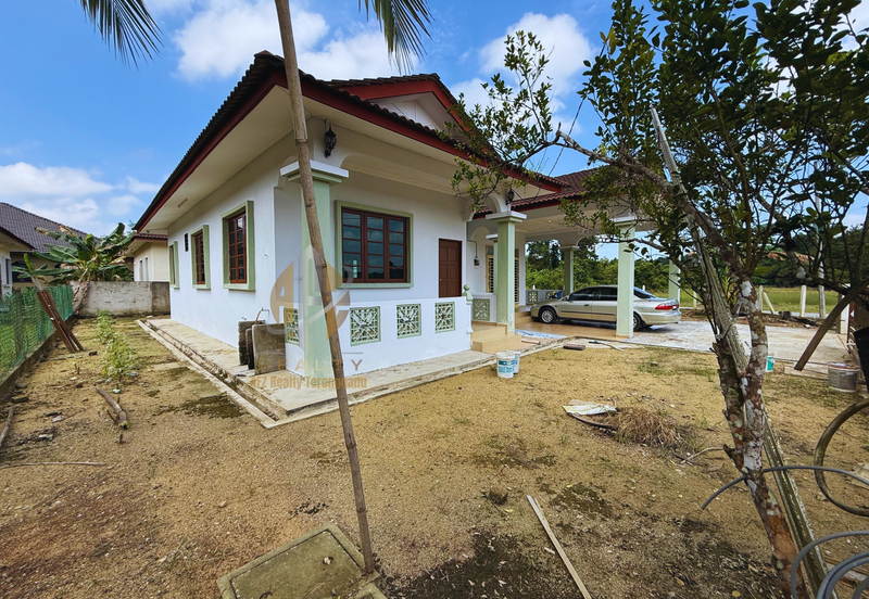 [BAWAH HARGA MARKET] Rumah Banglo Setingkat yang luas di Pekan Bukit Payong, Terengganu