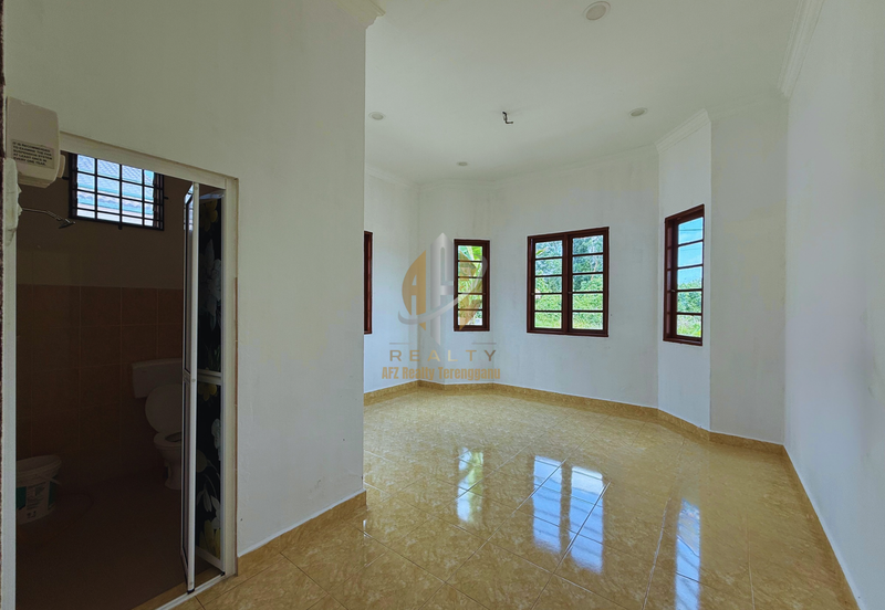 [BAWAH HARGA MARKET] Rumah Banglo Setingkat yang luas di Pekan Bukit Payong, Terengganu