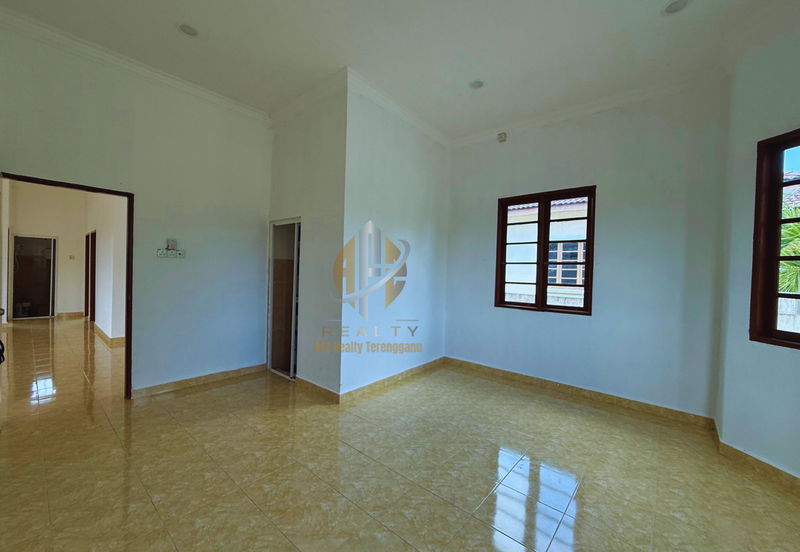 [BAWAH HARGA MARKET] Rumah Banglo Setingkat yang luas di Pekan Bukit Payong, Terengganu