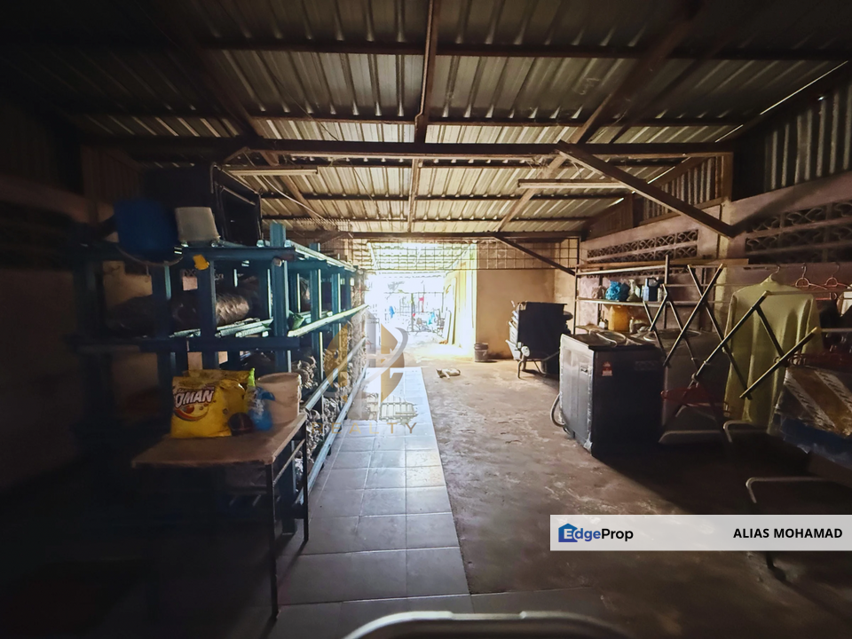 Shoplot 2 Tingkat di Taman Desa Pusu Tiga, Kuala Nerus, Terengganu , Terengganu, 