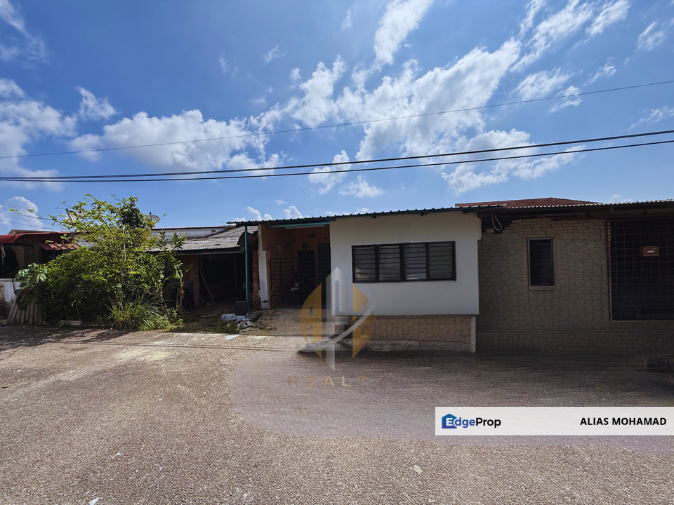 Rumah Teres Setingkat di Jalan Nibong Stesen, Kuala Dungun, Terengganu, Terengganu, Dungun