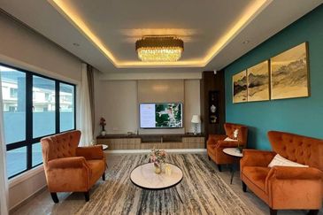 𝐑𝐔𝐌𝐀𝐇 𝐒𝐄𝐌𝐈-𝐃 𝟐 𝐓𝐈𝐍𝐆𝐊𝐀𝐓 𝐄𝐊𝐒𝐋𝐔𝐒𝐈𝐅 𝐌𝐄𝐖𝐀𝐇 & 𝐌𝐎𝐃𝐄𝐍 𝐃𝐈 𝐁𝐔𝐊𝐈𝐓 𝐁𝐄𝐒𝐀𝐑, 𝐊𝐔𝐀𝐋𝐀 𝐓𝐄𝐑𝐄𝐍𝐆𝐆𝐀𝐍𝐔 𝐁𝐄𝐑𝐃