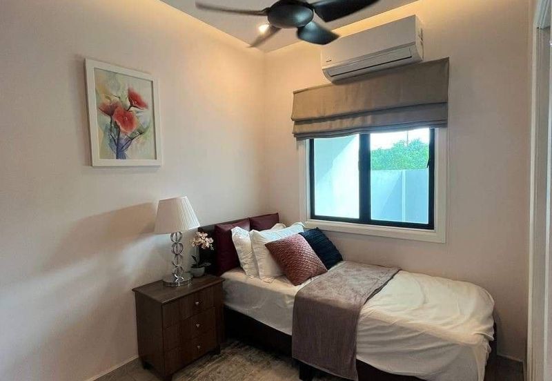 𝐑𝐔𝐌𝐀𝐇 𝐒𝐄𝐌𝐈-𝐃 𝟐 𝐓𝐈𝐍𝐆𝐊𝐀𝐓 𝐄𝐊𝐒𝐋𝐔𝐒𝐈𝐅 𝐌𝐄𝐖𝐀𝐇 & 𝐌𝐎𝐃𝐄𝐍 𝐃𝐈 𝐁𝐔𝐊𝐈𝐓 𝐁𝐄𝐒𝐀𝐑, 𝐊𝐔𝐀𝐋𝐀 𝐓𝐄𝐑𝐄𝐍𝐆𝐆𝐀𝐍𝐔 𝐁𝐄𝐑𝐃