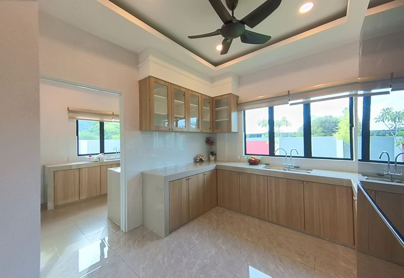 𝐑𝐔𝐌𝐀𝐇 𝐒𝐄𝐌𝐈-𝐃 𝟐 𝐓𝐈𝐍𝐆𝐊𝐀𝐓 𝐄𝐊𝐒𝐋𝐔𝐒𝐈𝐅 𝐌𝐄𝐖𝐀𝐇 & 𝐌𝐎𝐃𝐄𝐍 𝐃𝐈 𝐁𝐔𝐊𝐈𝐓 𝐁𝐄𝐒𝐀𝐑, 𝐊𝐔𝐀𝐋𝐀 𝐓𝐄𝐑𝐄𝐍𝐆𝐆𝐀𝐍𝐔 𝐁𝐄𝐑𝐃