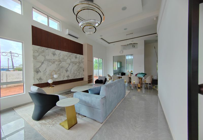 𝐑𝐔𝐌𝐀𝐇 𝐁𝐀𝐍𝐆𝐋𝐎 &  𝐒𝐄𝐌𝐈-𝐃 𝐒𝐄𝐓𝐈𝐍𝐆𝐊𝐀𝐓 𝐄𝐊𝐒𝐊𝐋𝐔𝐒𝐈𝐅 𝐌𝐄𝐖𝐀𝐇 & 𝐌𝐎𝐃𝐄𝐍 𝐃𝐈 𝐖𝐀𝐊𝐀𝐅 𝐓𝐀𝐏𝐀𝐈, 𝐌𝐀𝐑𝐀𝐍𝐆