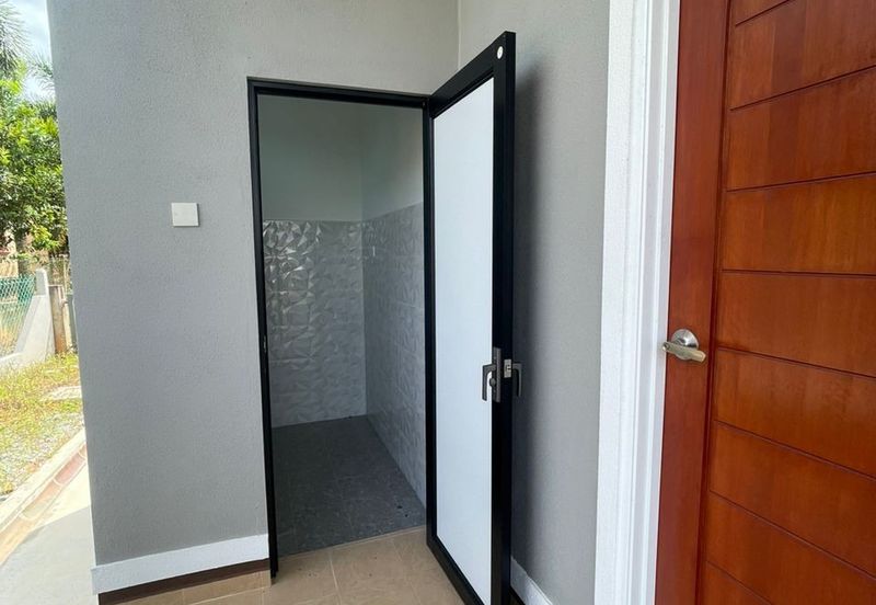 Rumah Banglo Satu Tingkat Di Kg Jak, Hulu Terengganu.