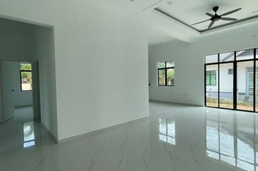 Rumah Banglo Satu Tingkat Di Kg Jak, Hulu Terengganu.