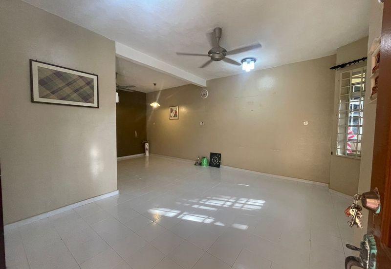 𝐑𝐮𝐦𝐚𝐡 𝐓𝐞𝐫𝐞𝐬 𝟐 𝐓𝐢𝐧𝐠𝐤𝐚𝐭 𝐝𝐢 𝐊𝐠. 𝐁𝐮𝐤𝐢𝐭 𝐃𝐞𝐩𝐮, 𝐉𝐚𝐥𝐚𝐧 𝐏𝐚𝐬𝐢𝐫 𝐏𝐚𝐧𝐣𝐚𝐧𝐠, 𝐊𝐮𝐚𝐥𝐚 𝐓𝐞𝐫𝐞𝐧𝐠𝐠𝐚𝐧𝐮