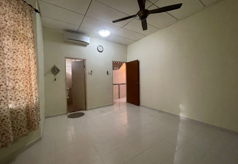 𝐑𝐮𝐦𝐚𝐡 𝐓𝐞𝐫𝐞𝐬 𝟐 𝐓𝐢𝐧𝐠𝐤𝐚𝐭 𝐝𝐢 𝐊𝐠. 𝐁𝐮𝐤𝐢𝐭 𝐃𝐞𝐩𝐮, 𝐉𝐚𝐥𝐚𝐧 𝐏𝐚𝐬𝐢𝐫 𝐏𝐚𝐧𝐣𝐚𝐧𝐠, 𝐊𝐮𝐚𝐥𝐚 𝐓𝐞𝐫𝐞𝐧𝐠𝐠𝐚𝐧𝐮