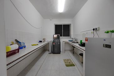 [FULLY FURNISHED]Sea View Apartment di Kg. Tiong, Pusat Bandar Kuala Terengganu, Terengganu