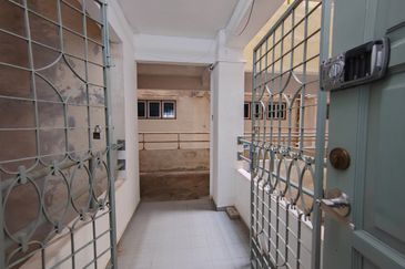 [FULLY FURNISHED]Sea View Apartment di Kg. Tiong, Pusat Bandar Kuala Terengganu, Terengganu