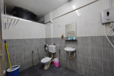 [FULLY FURNISHED]Sea View Apartment di Kg. Tiong, Pusat Bandar Kuala Terengganu, Terengganu