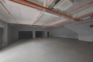 [𝐍𝐎𝐍 𝐁𝐔𝐌𝐈] 𝐂𝐎𝐑𝐍𝐄𝐑 𝐋𝐎𝐓 𝐒𝐇𝐎𝐏𝐋𝐎𝐓 𝟐 𝐓𝐈𝐍𝐆𝐊𝐀𝐓 𝐃𝐈 𝐓𝐀𝐌𝐀𝐍 𝐃𝐄𝐒𝐀 𝐘𝐓 𝐇𝐀𝐃𝐀𝐏𝐀𝐍 𝐒𝐓𝐀𝐃𝐈𝐔𝐌 𝐆𝐎𝐍𝐆 𝐁𝐀𝐃𝐀𝐊