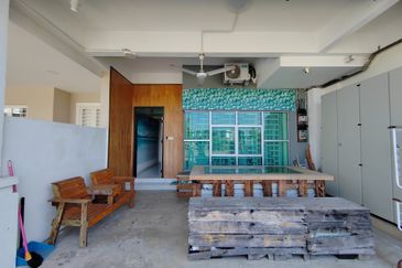  𝐇𝐎𝐌𝐄𝐒𝐓𝐀𝐘 𝟐 𝐓𝐈𝐍𝐆𝐊𝐀𝐓 𝐌𝐎𝐃𝐄𝐍 𝐃𝐈 𝐓𝐀𝐌𝐀𝐍 𝐓𝐄𝐌𝐁𝐄𝐒𝐔 𝐏𝐄𝐑𝐃𝐀𝐍𝐀, 𝐆𝐎𝐍𝐆 𝐁𝐀𝐃𝐀𝐊, 𝐓𝐄𝐑𝐄𝐍𝐆𝐆𝐀𝐍𝐔